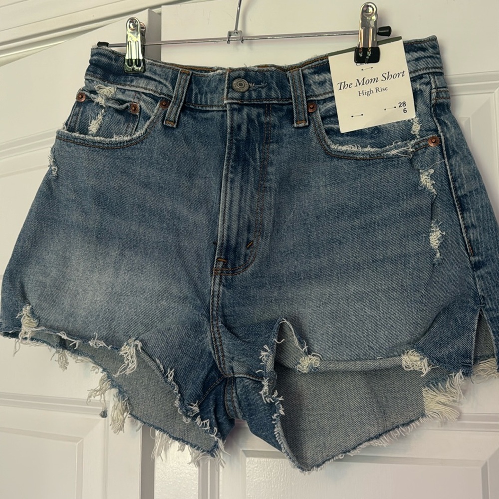 Abercrombie Curve Love The Mom Short High Rise
